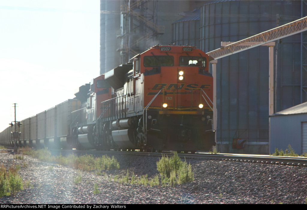 BNSF 8507